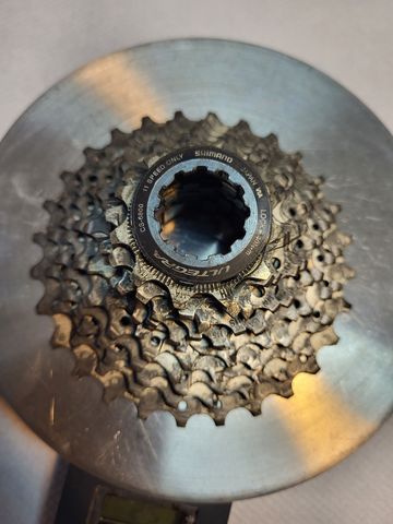 Used Shimano CS-6800 ultegra Drivetrain & Pedals