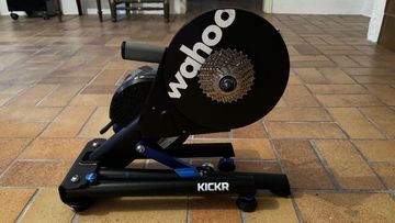 Used Wahoo KICKR Smart Trainer v4.0 2018 bike — image 4 of 9