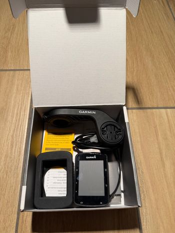 Used Garmin Edge 520 GPS Cycling Computer bike — image 8 of 9