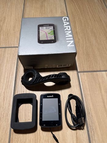Used Garmin Edge 520 GPS Cycling Computer bike — image 7 of 9