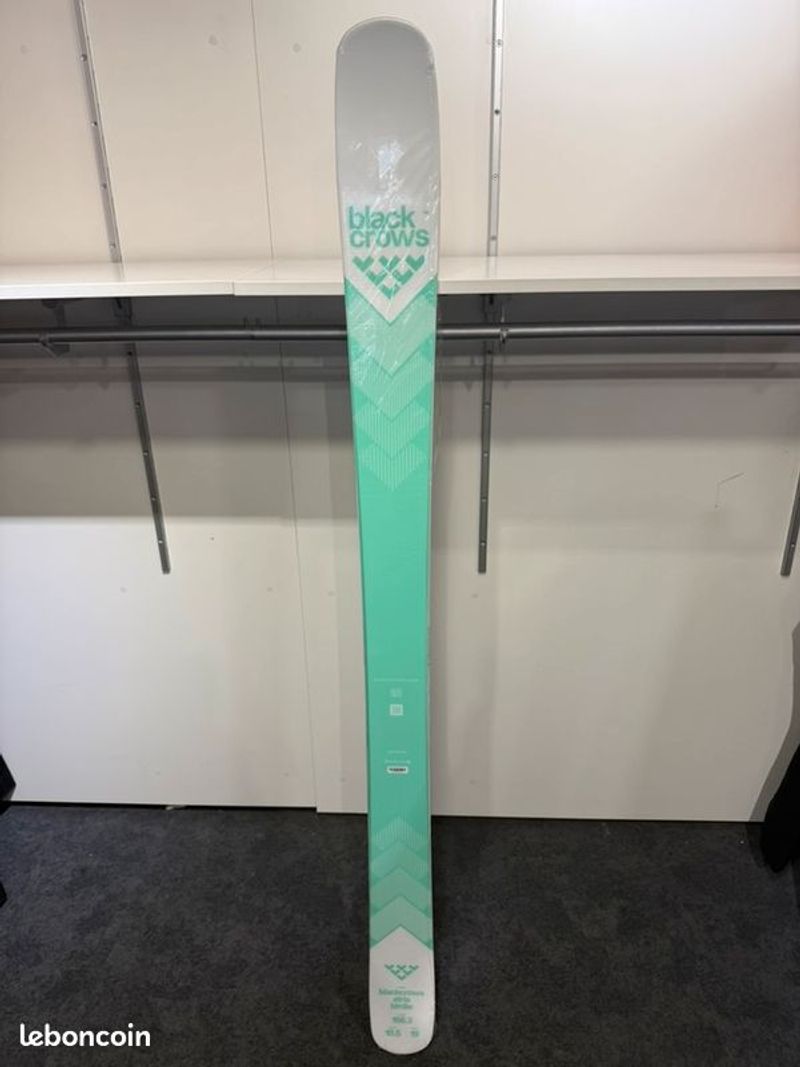 Black Crows Atris Birdie 2025 2025 Skiing & Skitouring usato