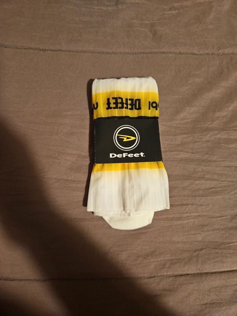 Used 2025 Aero Team Visma Socks bike — image 2 of 2