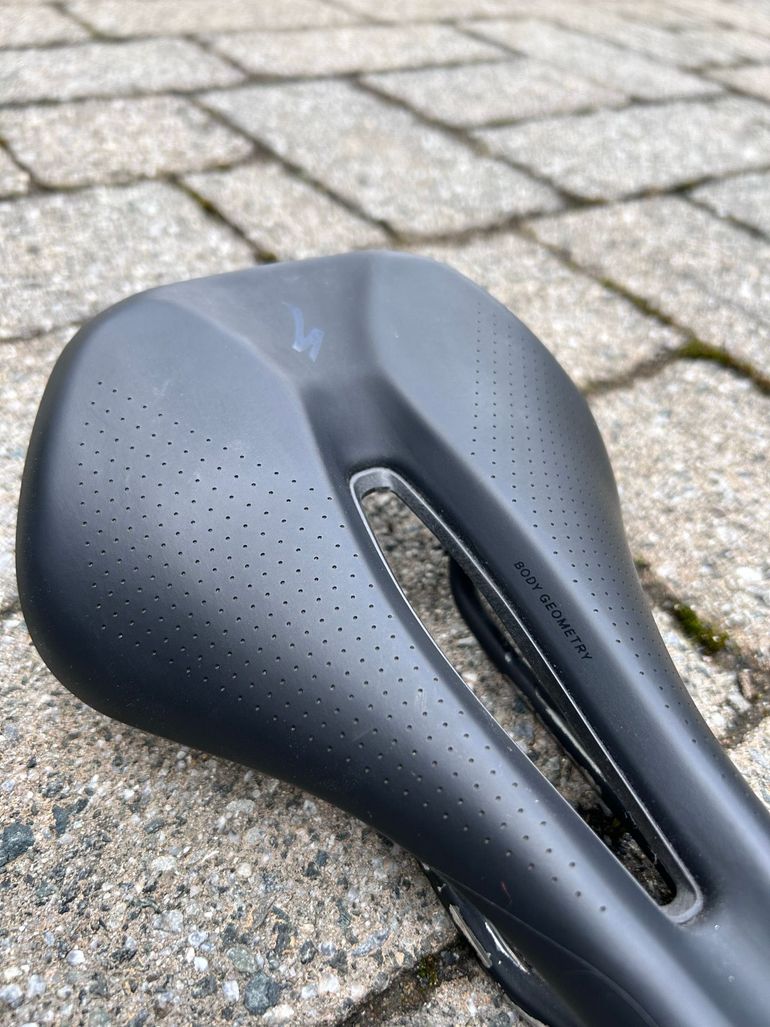 Used Specialized Phenom Saddle bike — image 3 of 3