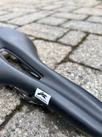 Used Specialized Phenom Saddle bike — image 2 of 3