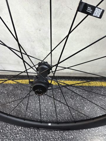 Used Bmc CR 40 SL Carbon Wheelset 2025 bike — image 4 of 7