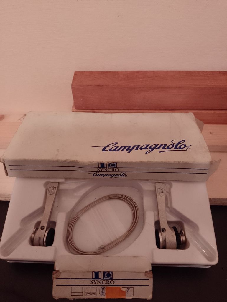 Used Campagnolo C-Record 6/ sincro7 bike — image 1 of 6