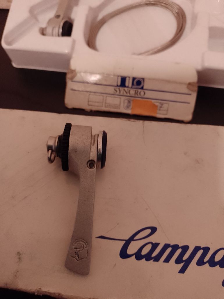 Used Campagnolo C-Record 6/ sincro7 bike — image 3 of 6