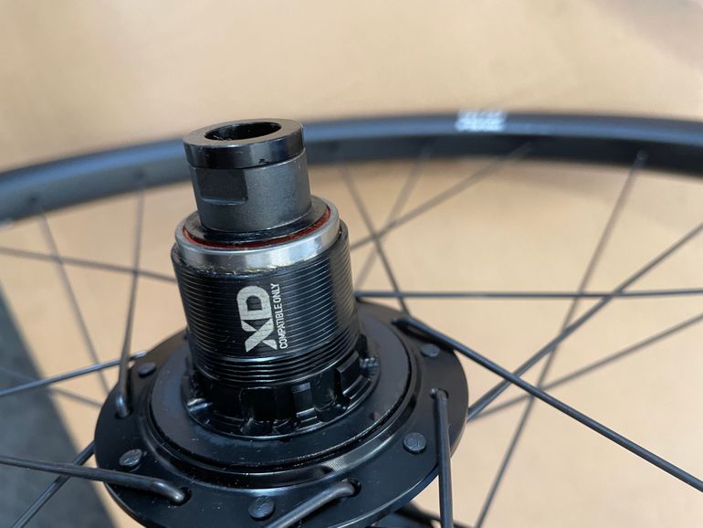 E*Thirteen TRS Race SL Carbon bike usato — immagine 4 di 5