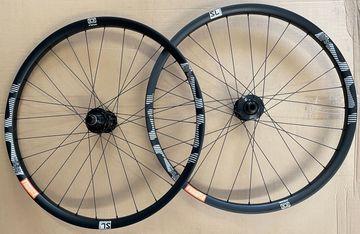 Used E*Thirteen TRS Race SL Carbon Wheels