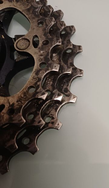 Used Shimano Ultegra CS-6800 11-speed 11-25T Cassette bike — image 4 of 5