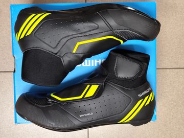 Used Shimano RW5 RW500 Winter SPD-SL Shoes Size 44 bike — image 3 of 8