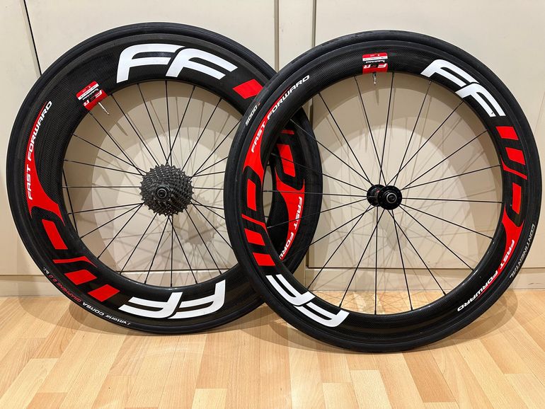 Fastforward 90-60 con buje DT Swiss 240 2017