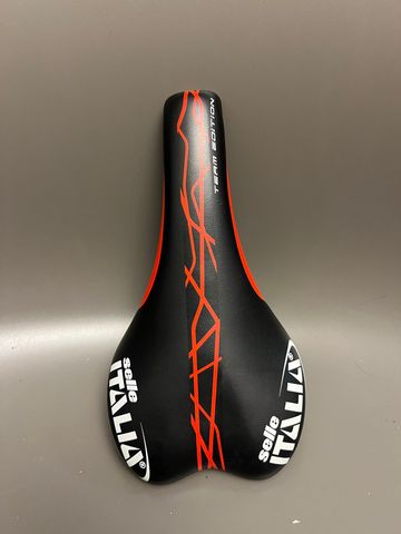 Tweedehands 2023 SLR TEAM EDITION bike — afbeelding 2 van 3