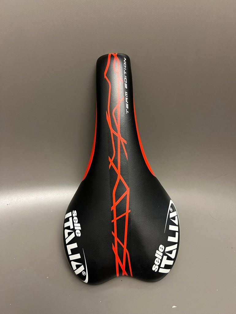 Used 2023 SLR TEAM EDITION bike — image 2 of 3