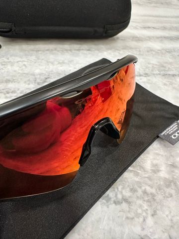 Used 2024 Oakley Radar EV bike — image 3 of 6