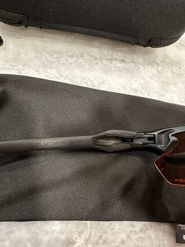 Used 2024 Oakley Radar EV bike — image 6 of 6