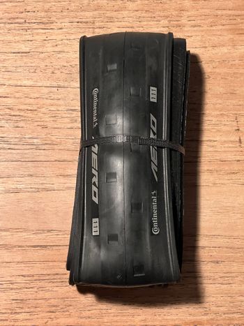 Used 2025 Continental AERO 111 29mm Tire bike