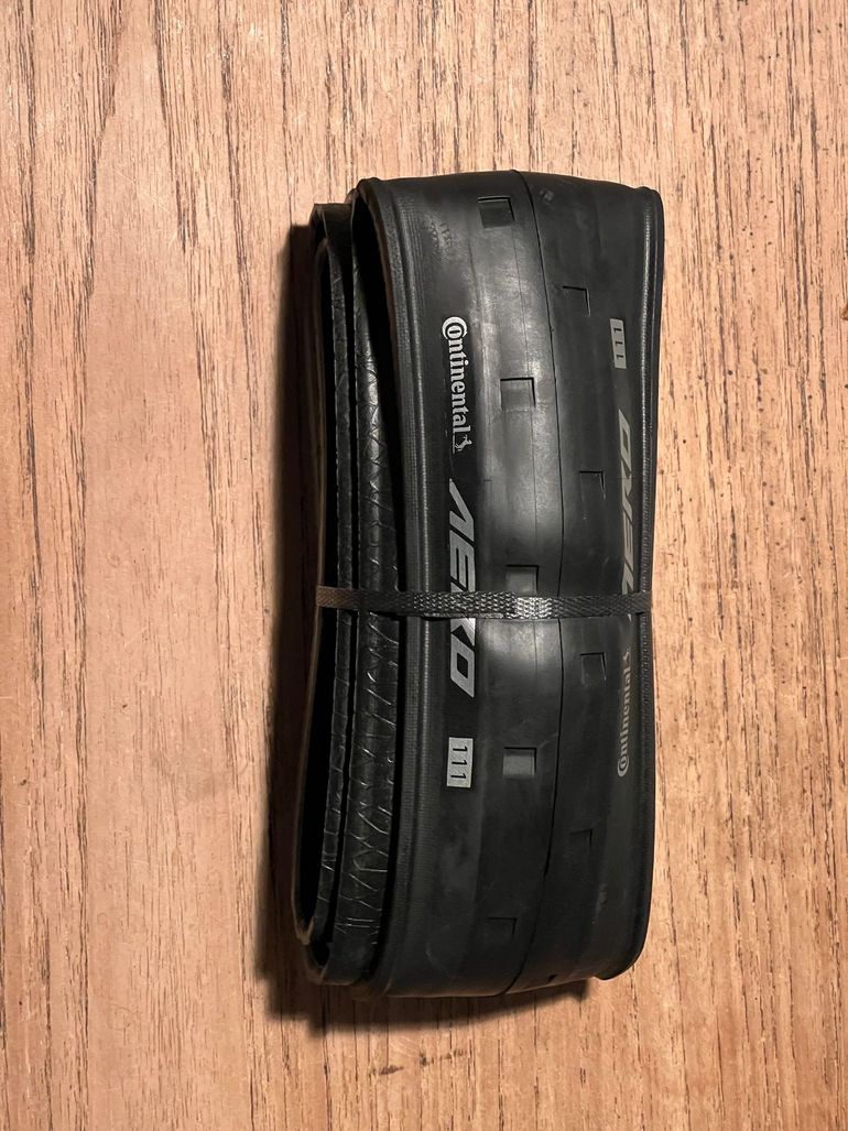 Used 2025 Continental AERO 111 29mm Tire bike — image 2 of 4