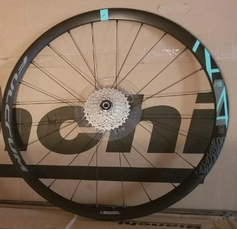 Brugt Fulcrum Racing 418 Disc 2023 bike — billede 2 af 3