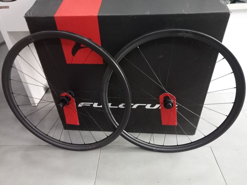 Brugt Fulcrum Rapid Red Carbon Wheelset Wheels