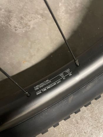 Used Orbea OQUO MP30-Team 2024 bike — image 5 of 6
