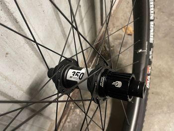 Used Orbea OQUO MP30-Team 2024 bike — image 2 of 6