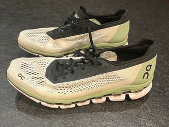 2023, On Cloudflow 3 Running Shoes