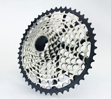 Gebrauchtes Garbaruk HG 11-speed 11-46T Cassette Drivetrain & Pedals