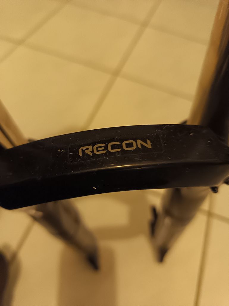 Used RockShox Suspension Fork 26 inch Disc bike — image 5 of 7