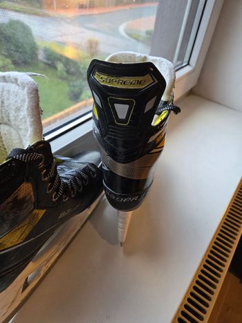 Used 2020 Bauer Supreme S37 bike — image 7 of 8