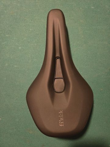 Used 2025 Fizik Aidon X5 Saddle Saddles & Seatposts