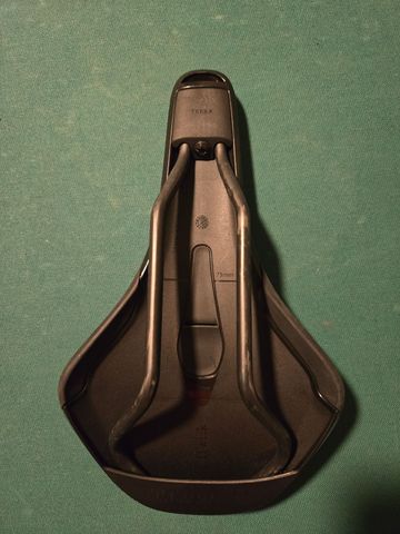 2025 Fizik Aidon X5 Saddle bike de segunda mano — imagen 2 de 3