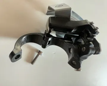 Brugt Shimano FD-M590 Drivetrain & Pedals