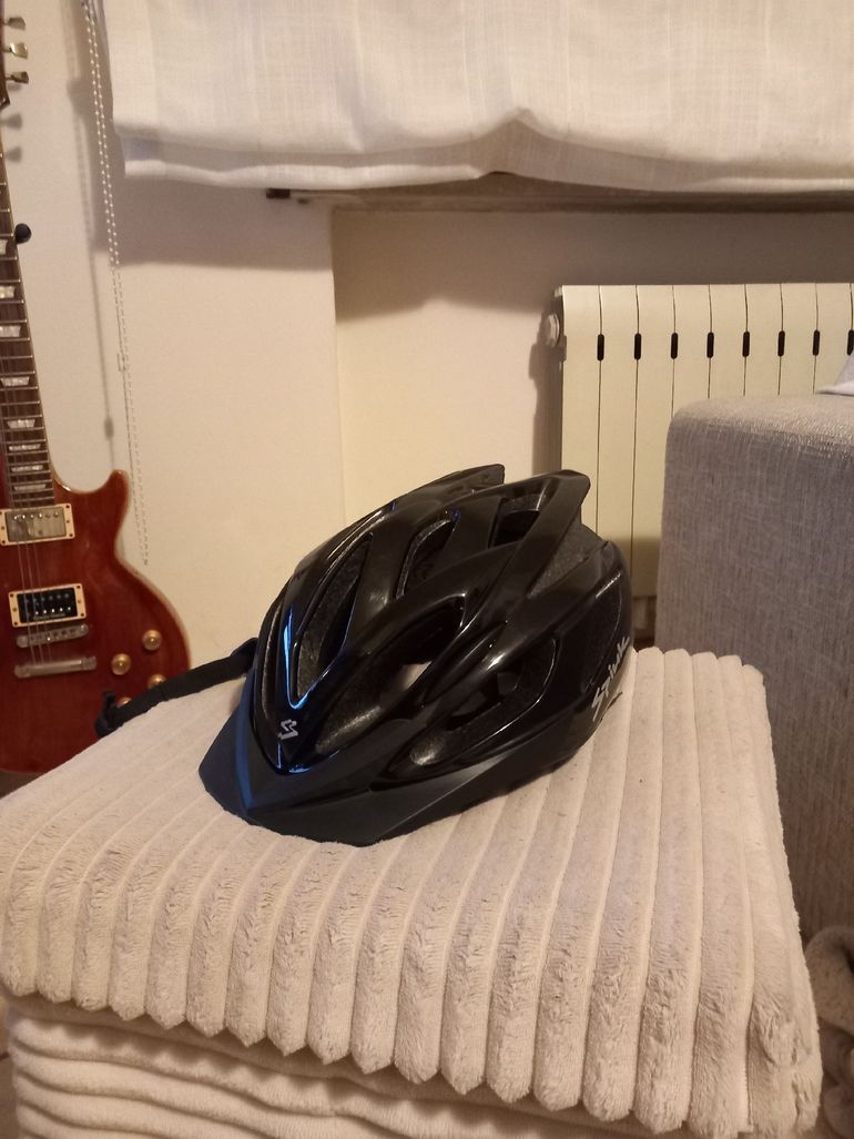Used 2024 Tamara Evo bike — image 2 of 3