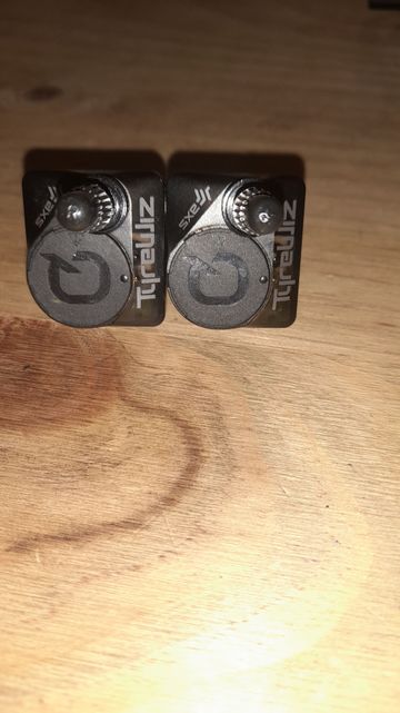 Used Sram Quarq Tyrewiz Cycling Accessories