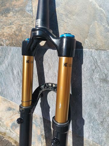 2023 Fox 36 Factory 160mm GRIP2 Fork bike d'occasion — image 3 sur 11