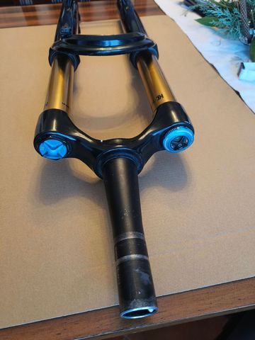 2023 Fox 36 Factory 160mm GRIP2 Fork bike d'occasion — image 11 sur 11