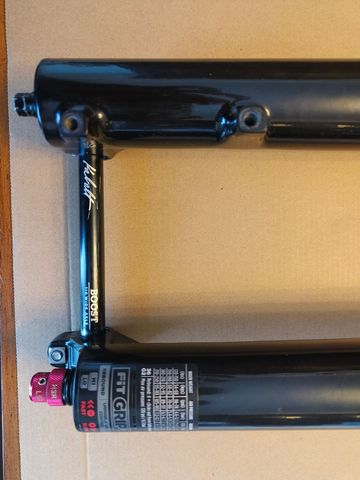 2023 Fox 36 Factory 160mm GRIP2 Fork bike d'occasion — image 10 sur 11