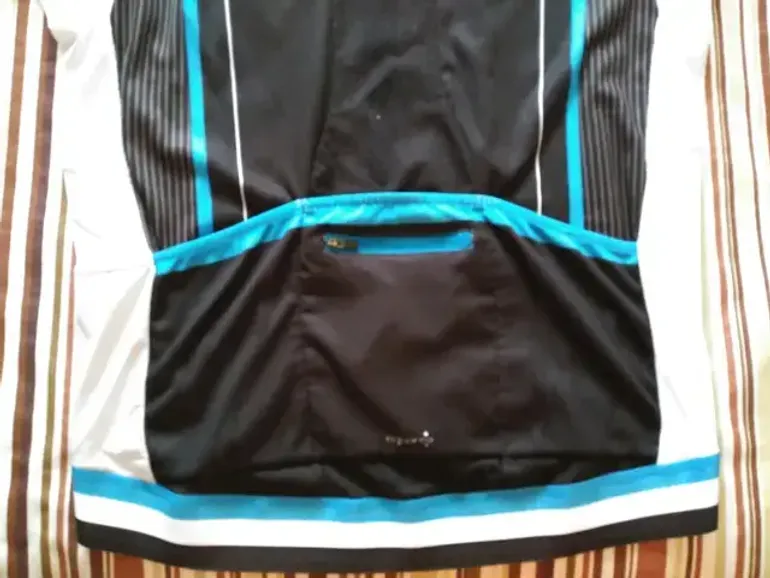 Used Decathlon Maillot de ciclismo talla L 2021 bike — image 2 of 2