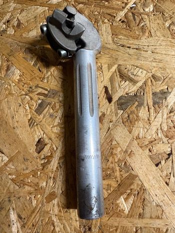 1980, Peugeot Vintage 24mm Seatpost