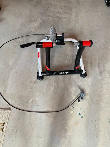 Used Travel Trac Comp Fluid Trainer bike — image 4 of 4