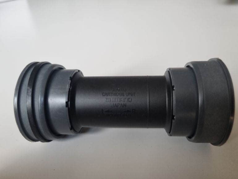 Used Shimano Boitier de pédalier SM-BB71-41 2025 bike — image 1 of 2