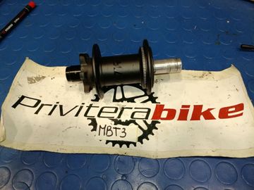 Bontrager Line Comp 6 Bulloni Boost 148 Hub 2023 Wheels d'occasion
