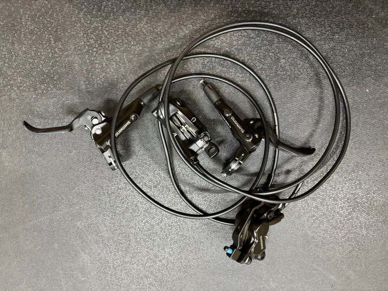 Used 2025 Shimano MT520 4-piston bike — image 2 of 2