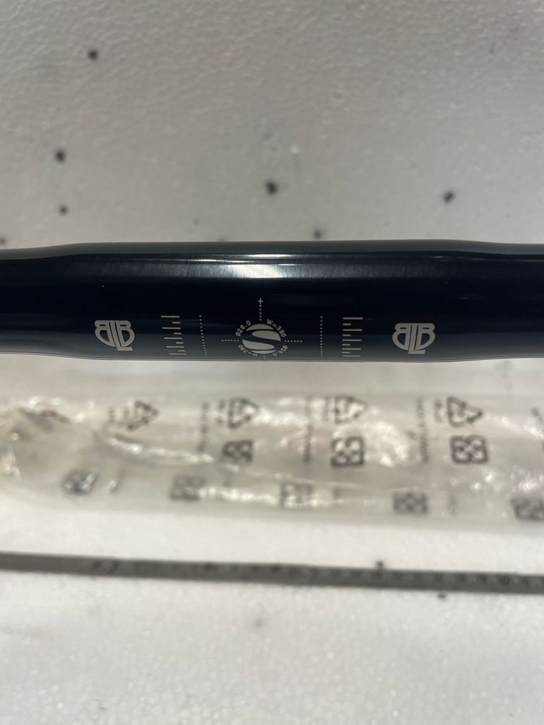 Used BLB Manubrio Handlebar bike — image 4 of 4