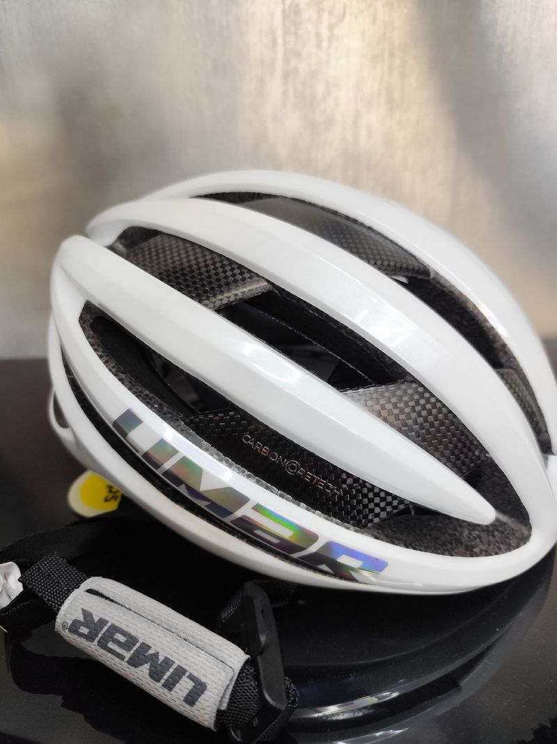 Käytetty 2025 air pro carbon Mips Cycling Accessories