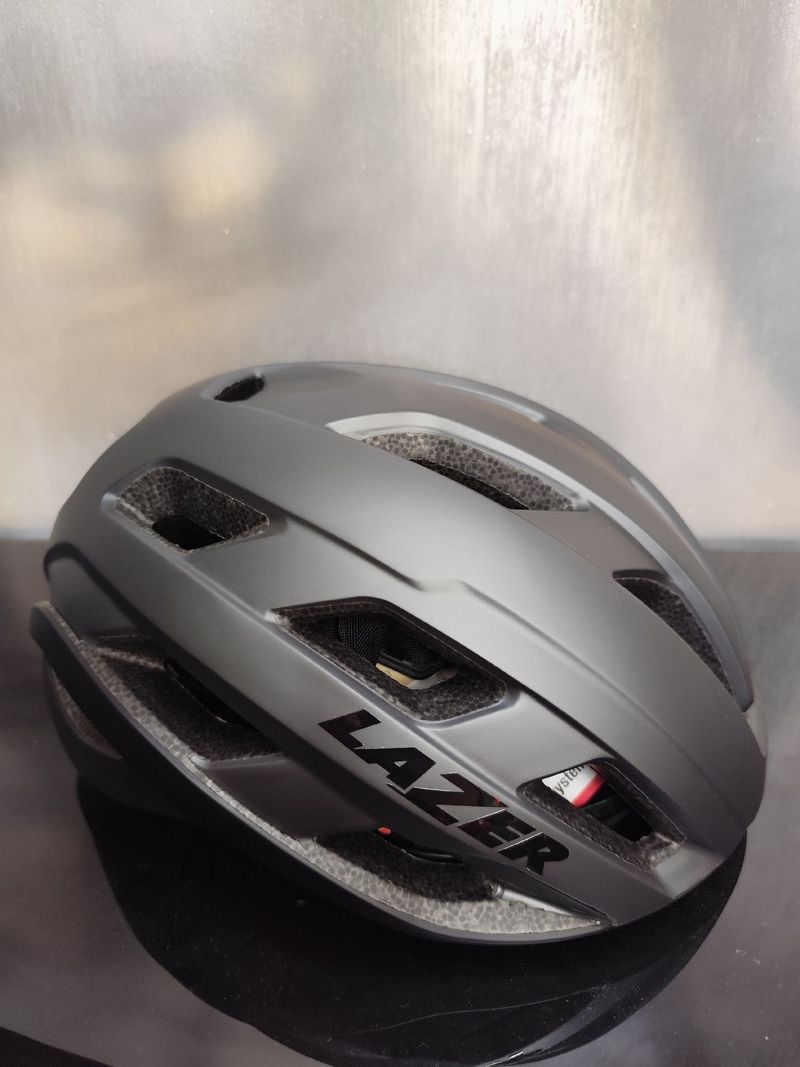 Used 2025 lazer kineticore Cycling Accessories