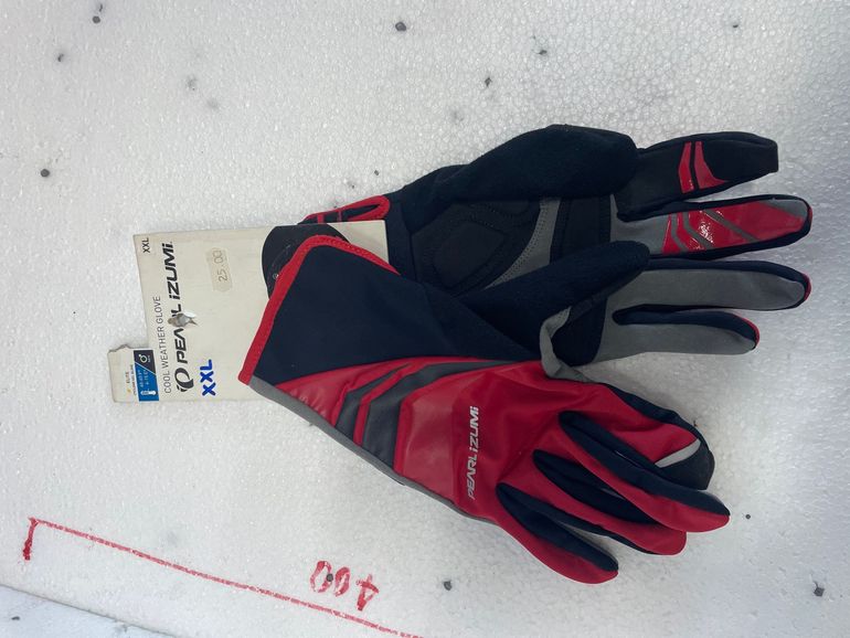 Used Pearl Izumi Cyclone gel bike — image 1 of 2