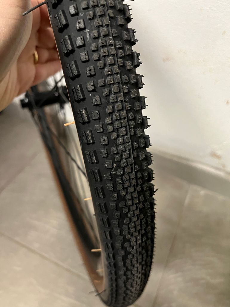 Used Megamo GR 700 TLR 2025 bike — image 6 of 8