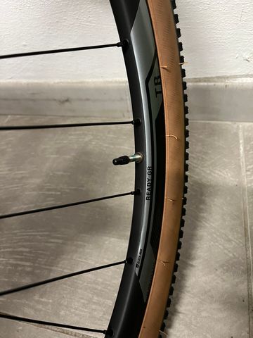 Used megamo GR 700 TLR 2025 bike — image 3 of 8